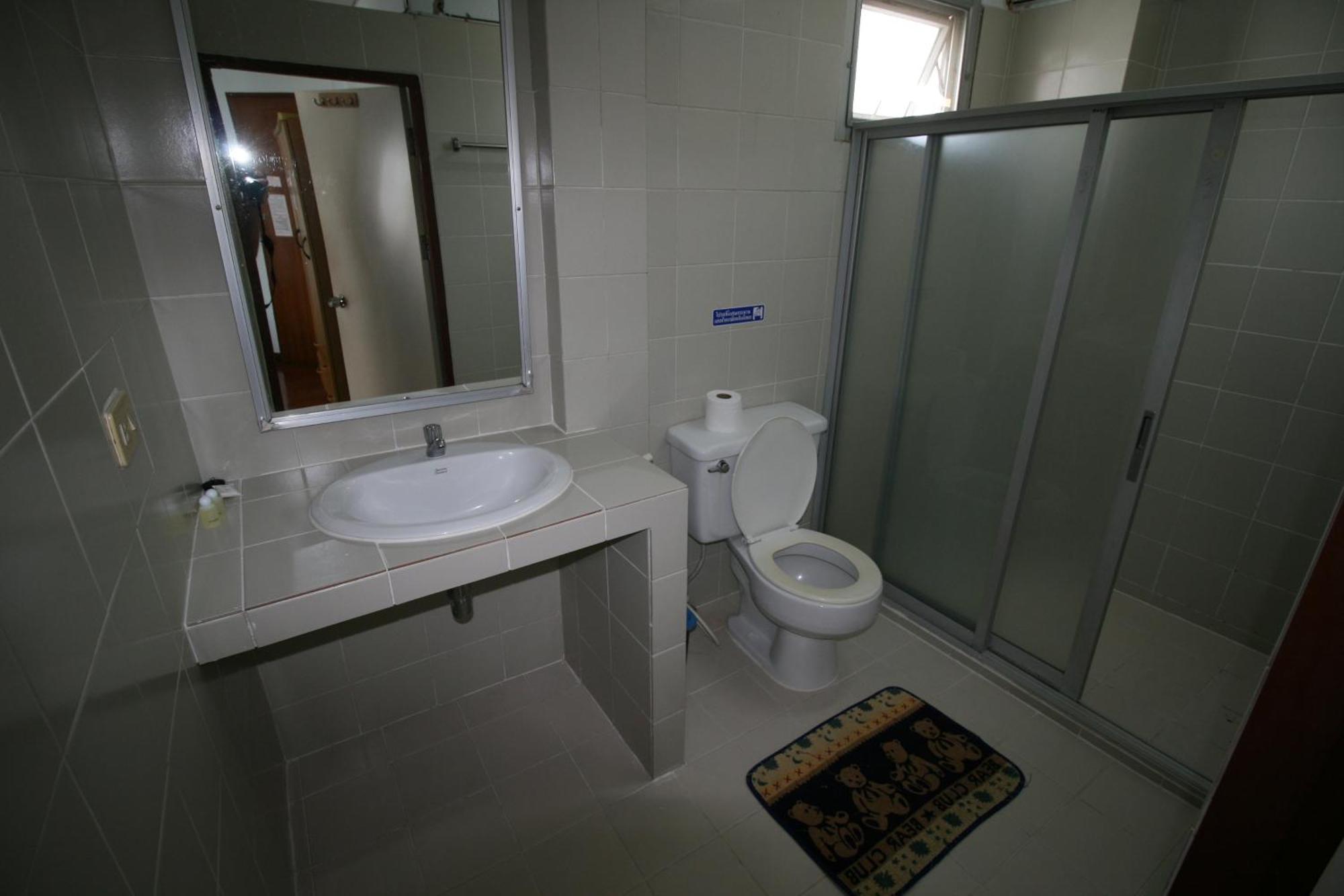 Beachfront Hotel Cha Am Cha-Am Rom bilde
