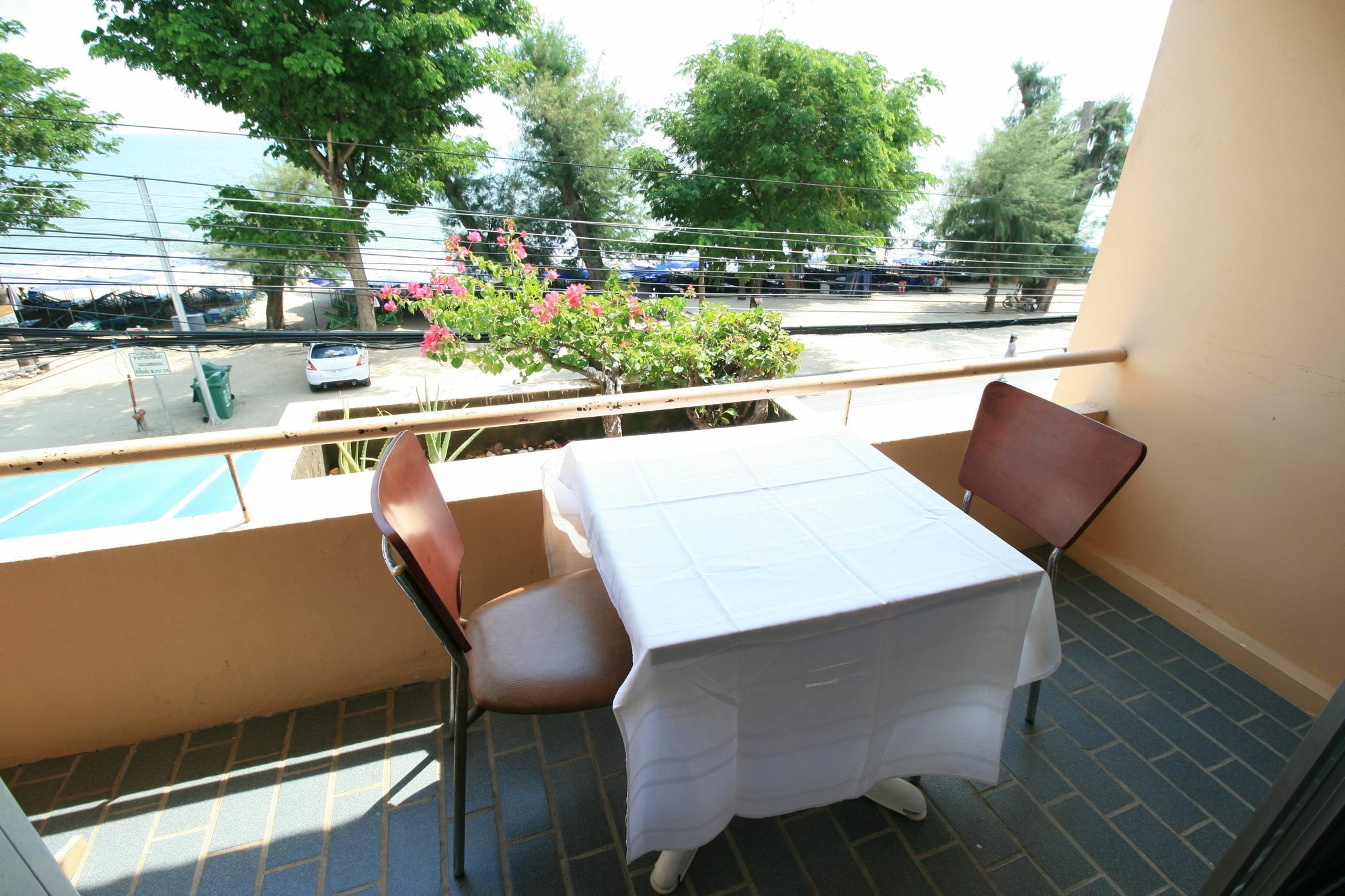 Beachfront Hotel Cha Am Cha-Am Eksteriør bilde